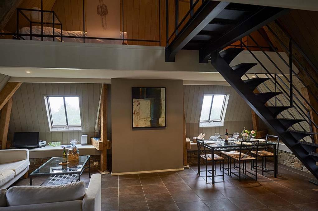 Gite La Passerelle - Manoir Le Plessix Madeuc Corseul Kültér fotó